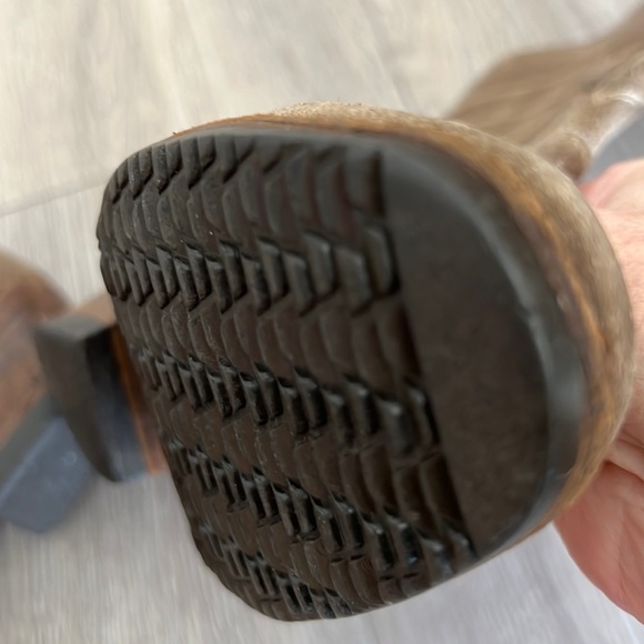 VINTAGE COWBOY BOOTS 80s buckskin leather interior vibram soles COWGIRL WESTERN - Picture 12 of 16